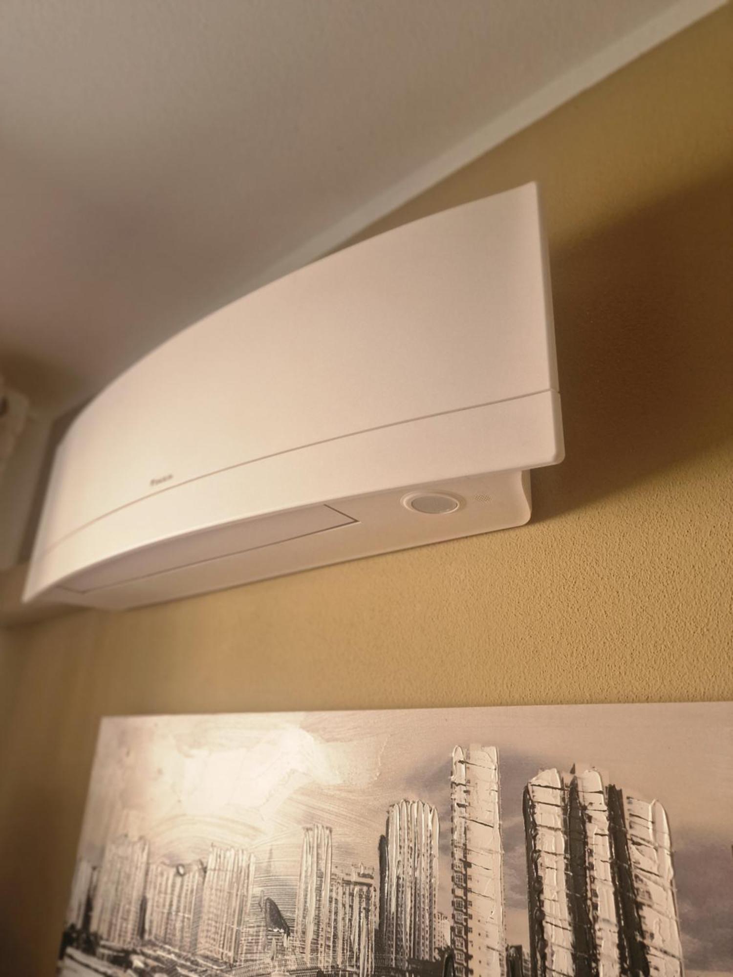 Prime: With Ac And Parking Near Train Station *
